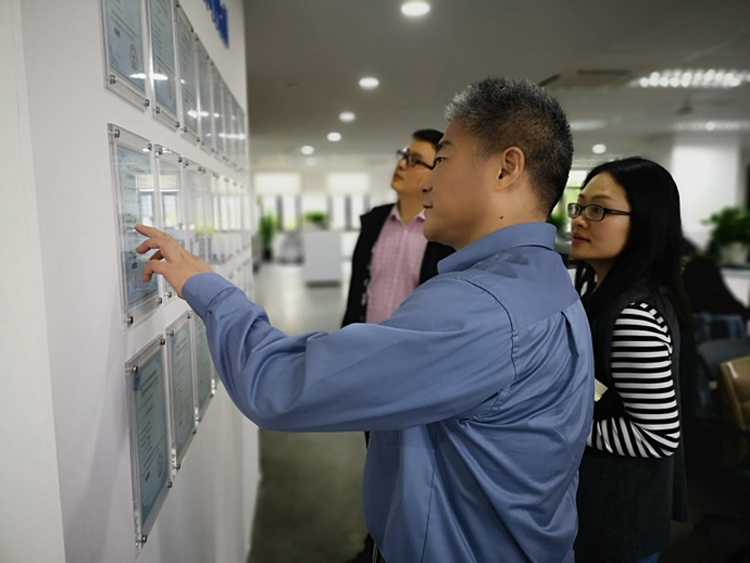 1558944046078002250.jpg 1.jpg