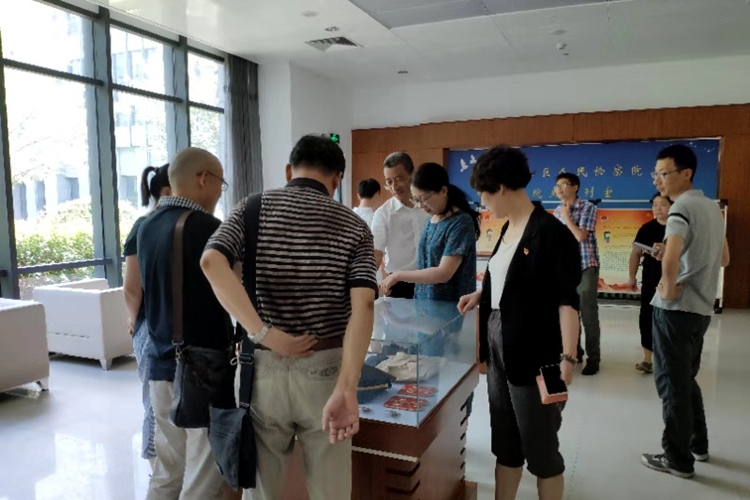 C:UsersAdministratorDesktop\u7b2c八党支部开展 “追忆院史，不忘初心”主题党日活动.jpg