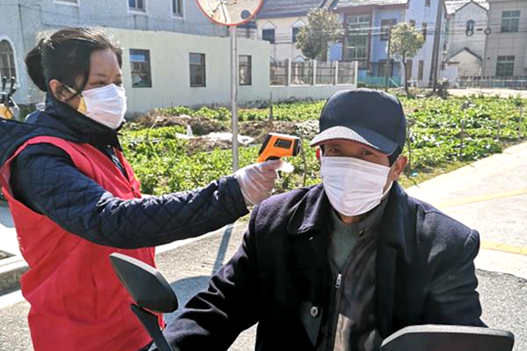 C:UsersAdministratorDesktop\u5fd7愿者特辑\u201c疫”不容辞，金检志愿者在前线（三）\u6311选 (3).jpg