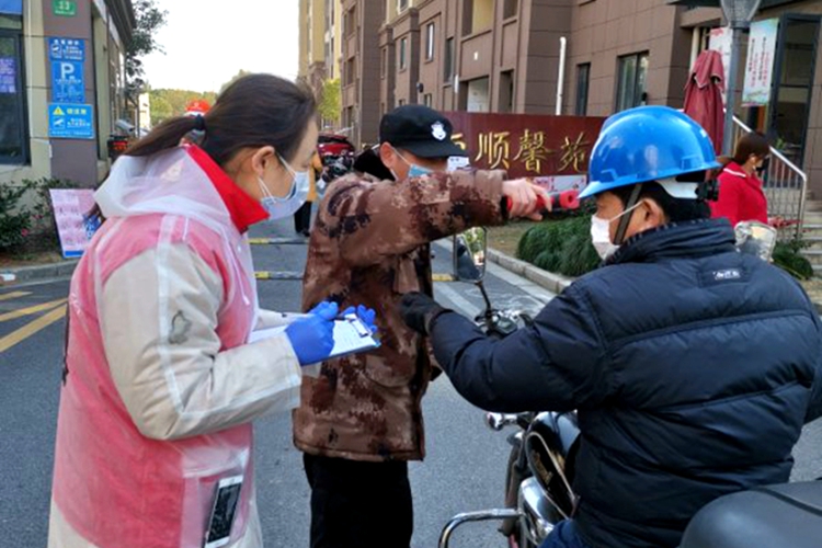 C:UsersAdministratorDesktop\u5fd7愿者特辑\u201c疫”不容辞，金检志愿者在前线（三）\u6311选 (9).jpg