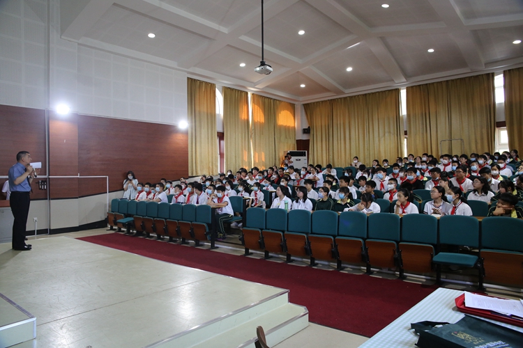 1605416230656095800.jpg C:UsersAdministratorDesktop\u672a检宣传\u6cd5治副校长\u9632校园欺凌法治课\u9632校园欺凌法治课2.jpg