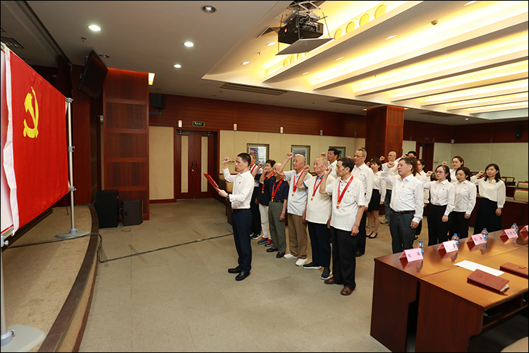 1625212694670088568.jpg 2.jpg