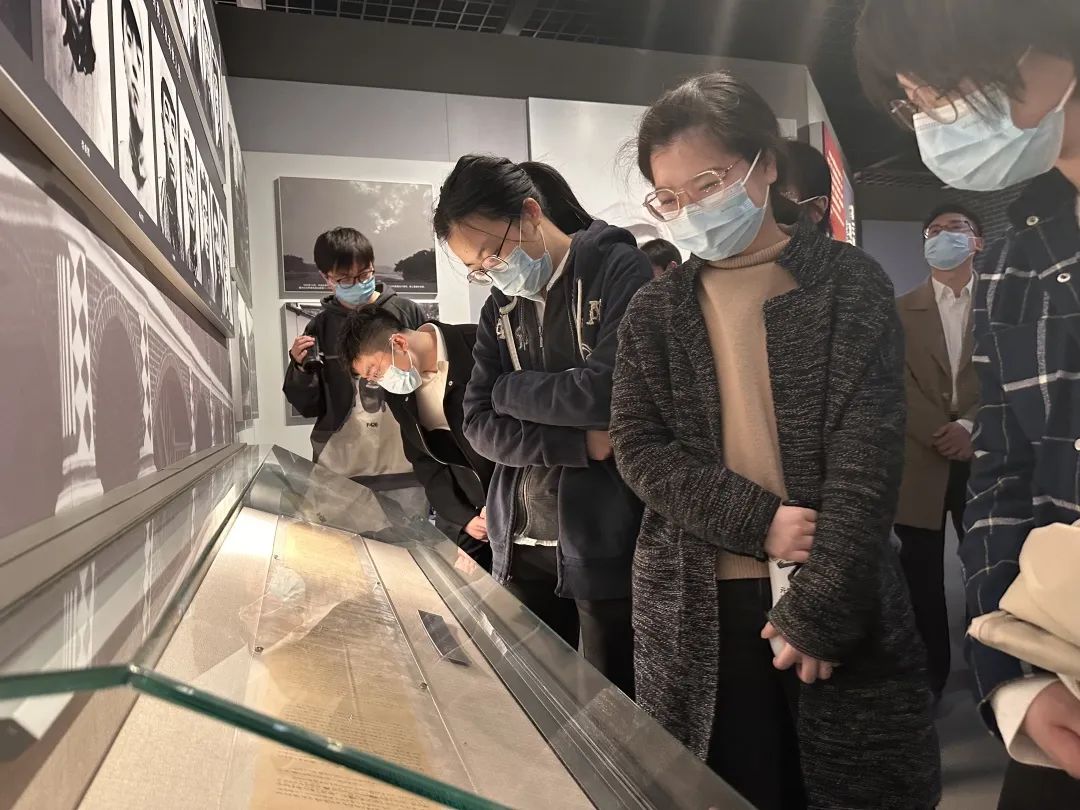 1680836101068068125.jpg 1680836101068068125.jpg