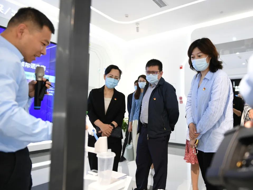 1685686418199079767.jpg 1685686418199079767.jpg