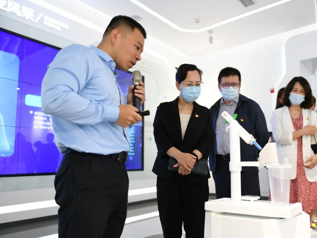 1685686425849034796.jpg 1685686425849034796.jpg