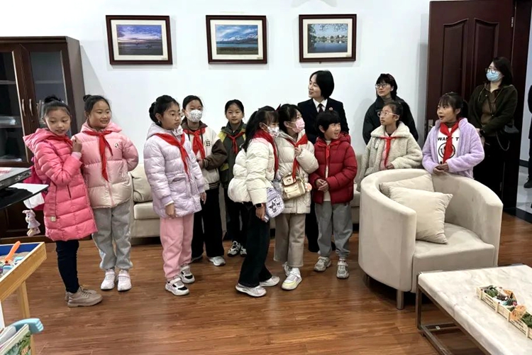 1702607949550048703.jpg 3 (1).jpg