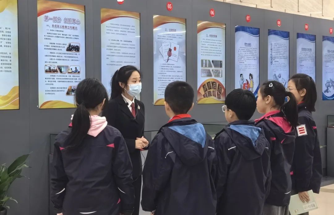 1706492241886092468.jpg 1706492241886092468.jpg