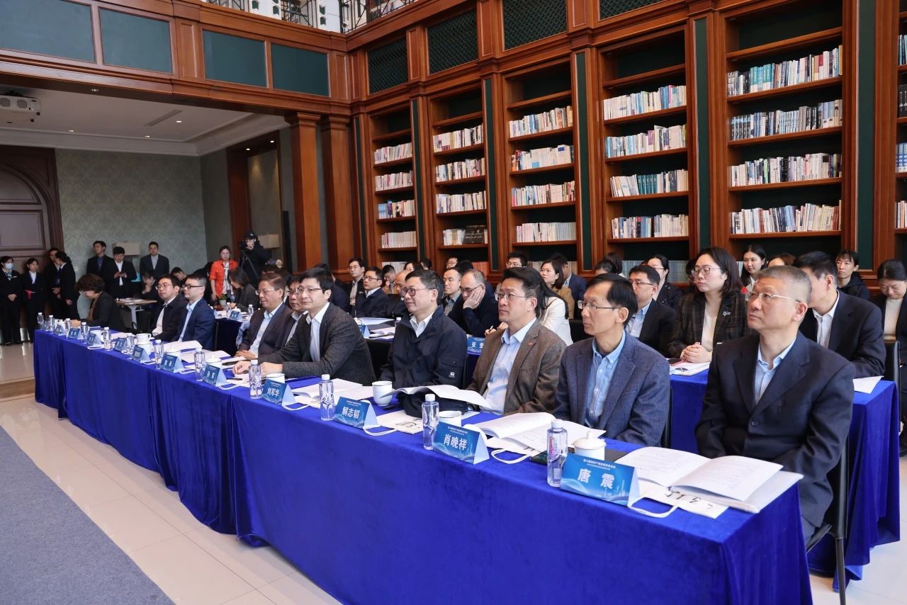 1714445775713021521.jpg 2.jpg