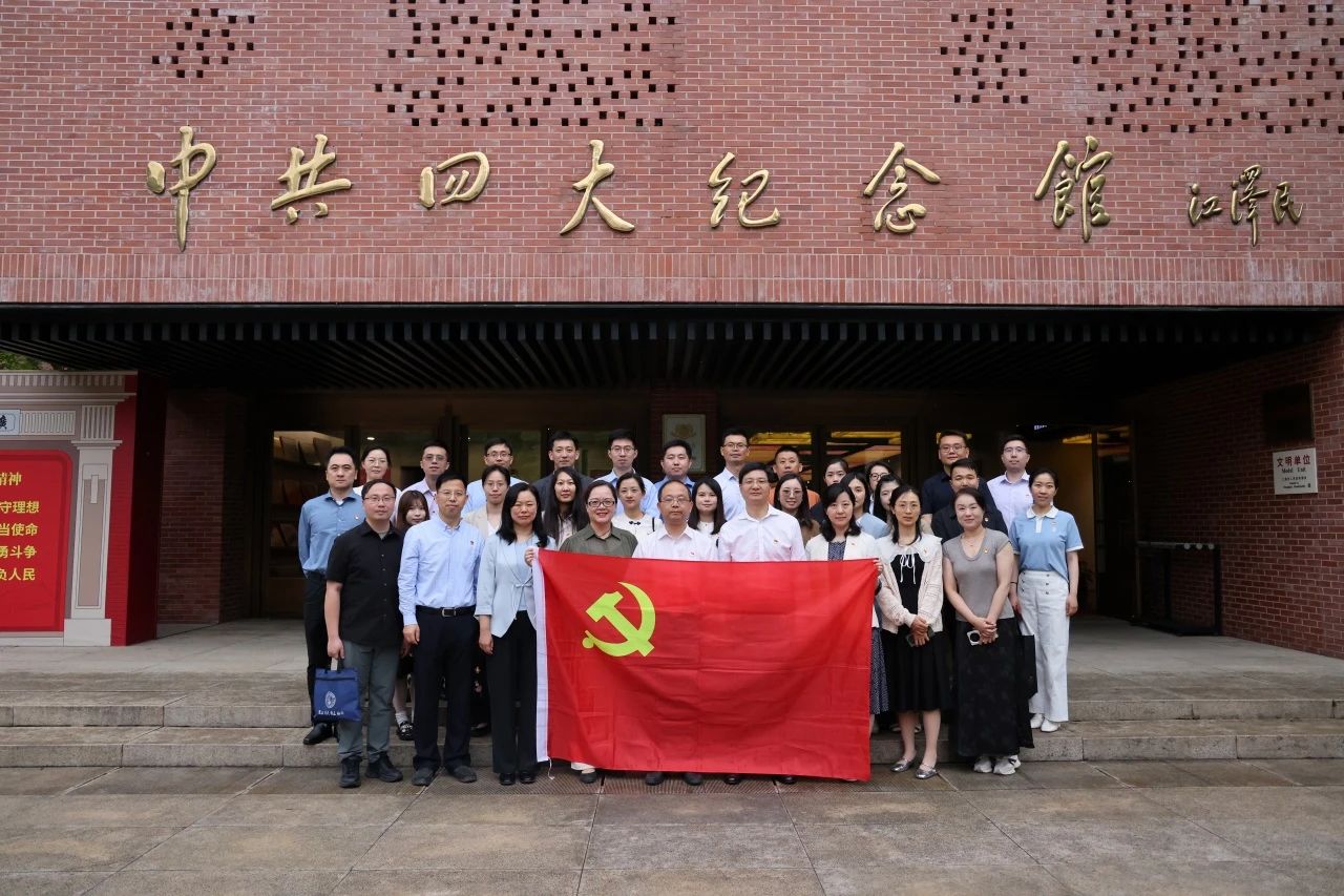 1719538993694015679.jpg 1.jpg