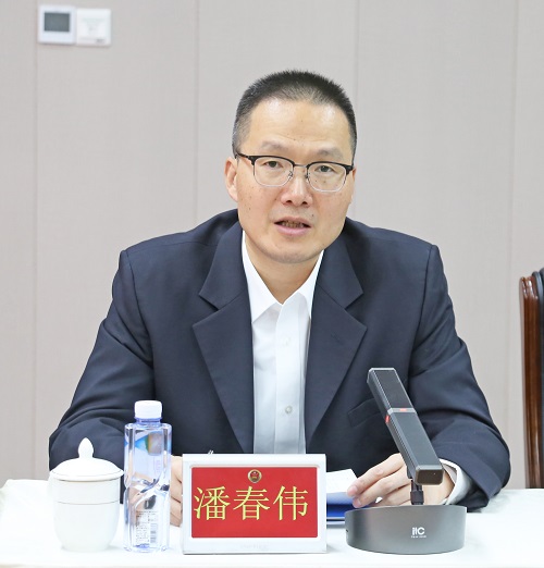 代表委员来崇明检察院视察工作2.jpg