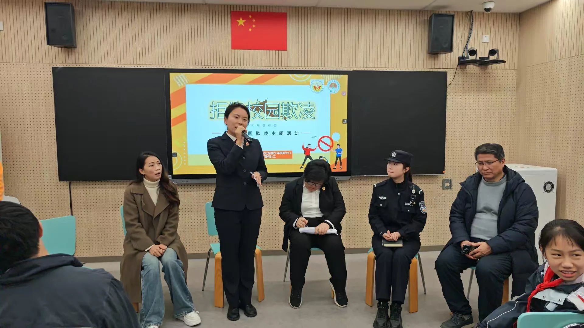 1737427844047052817.jpg 2.jpg