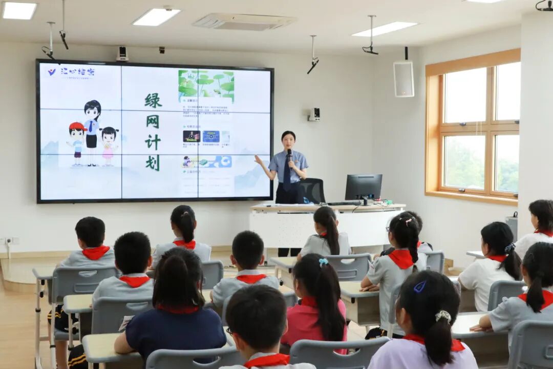 1758269688015009183.jpg 1758269688015009183.jpg